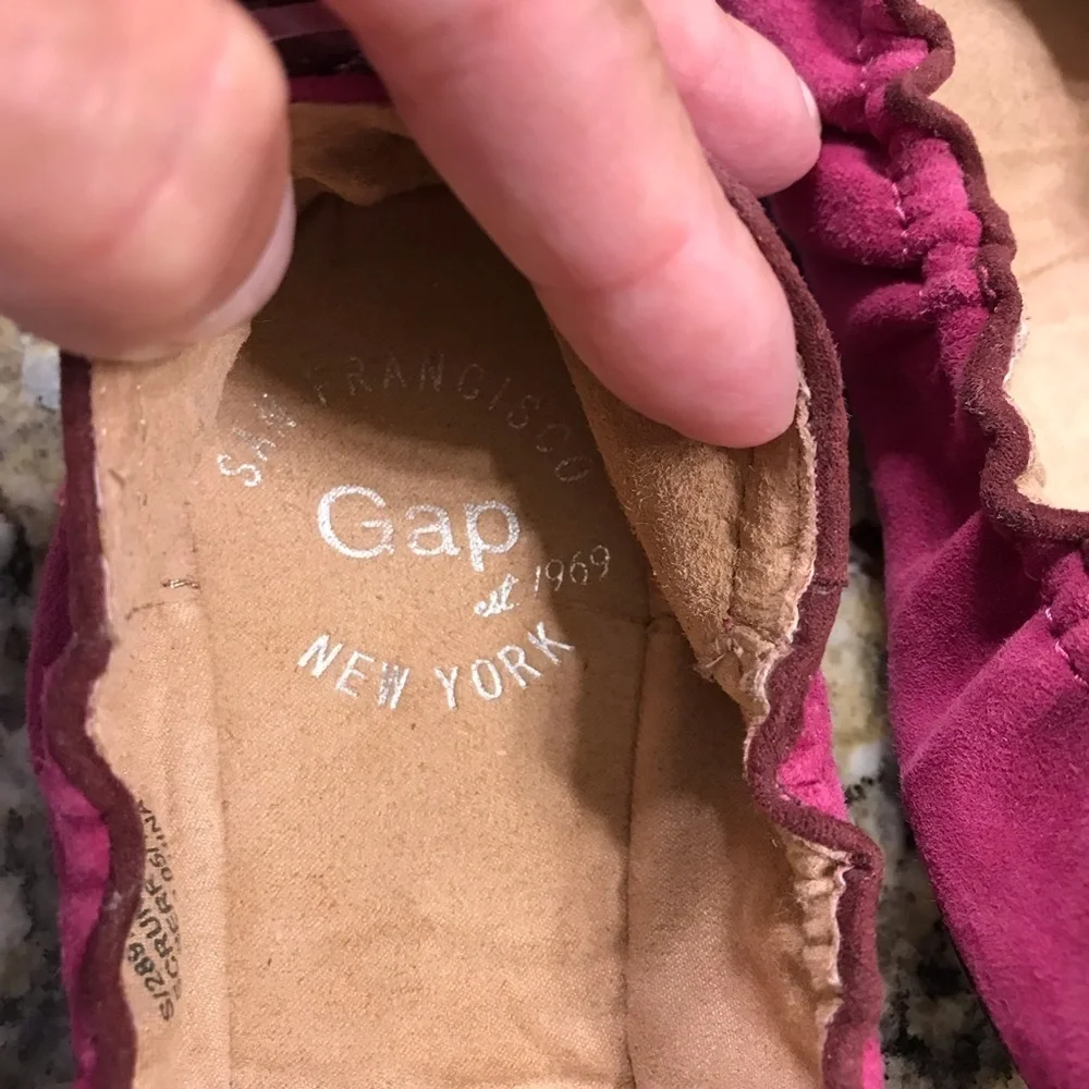 👞 ViNtage GAP Fuchsia Flats